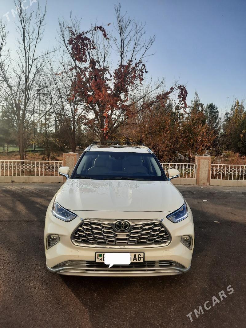 Toyota Highlander 2022 - 580 000 TMT - Podwoýski köç. (Bitarap Türkmenistan şaýoly) - img 2