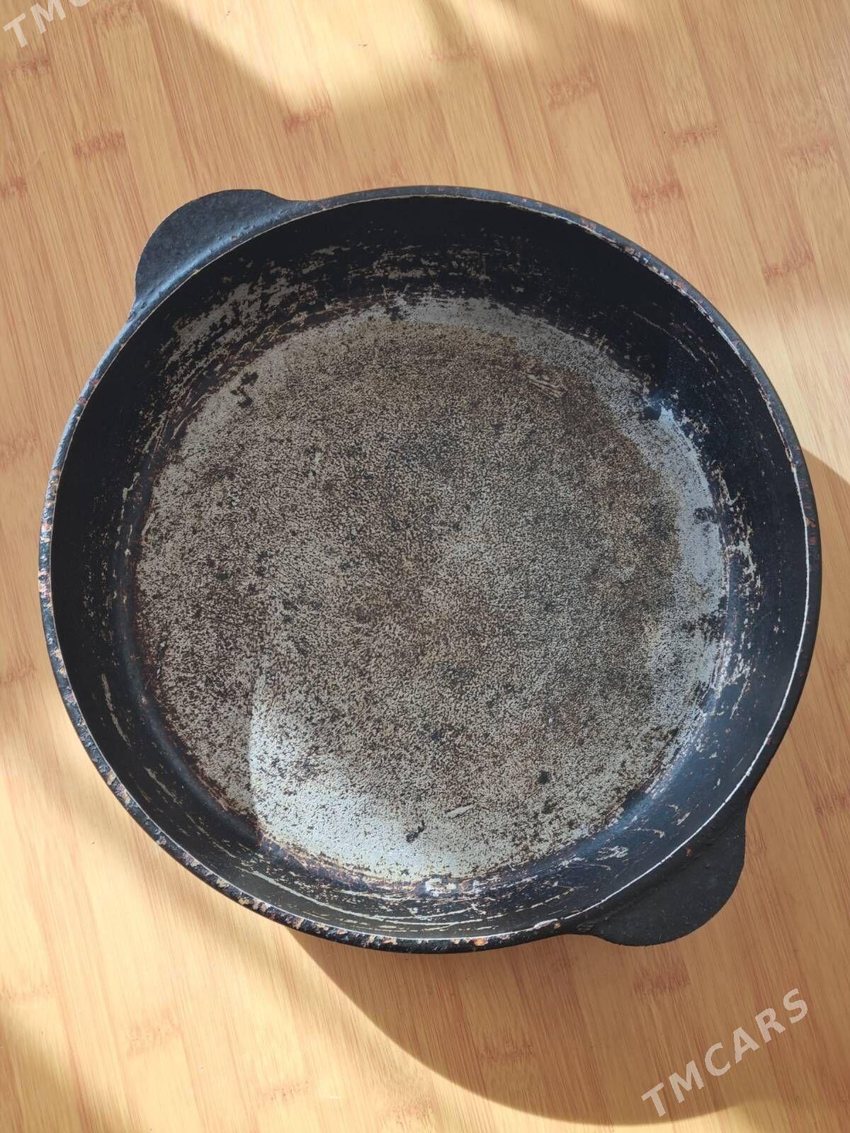 SKOWORODKA СКОВОРОДКА ЧУГУННАЯ - Мир 2 - img 1