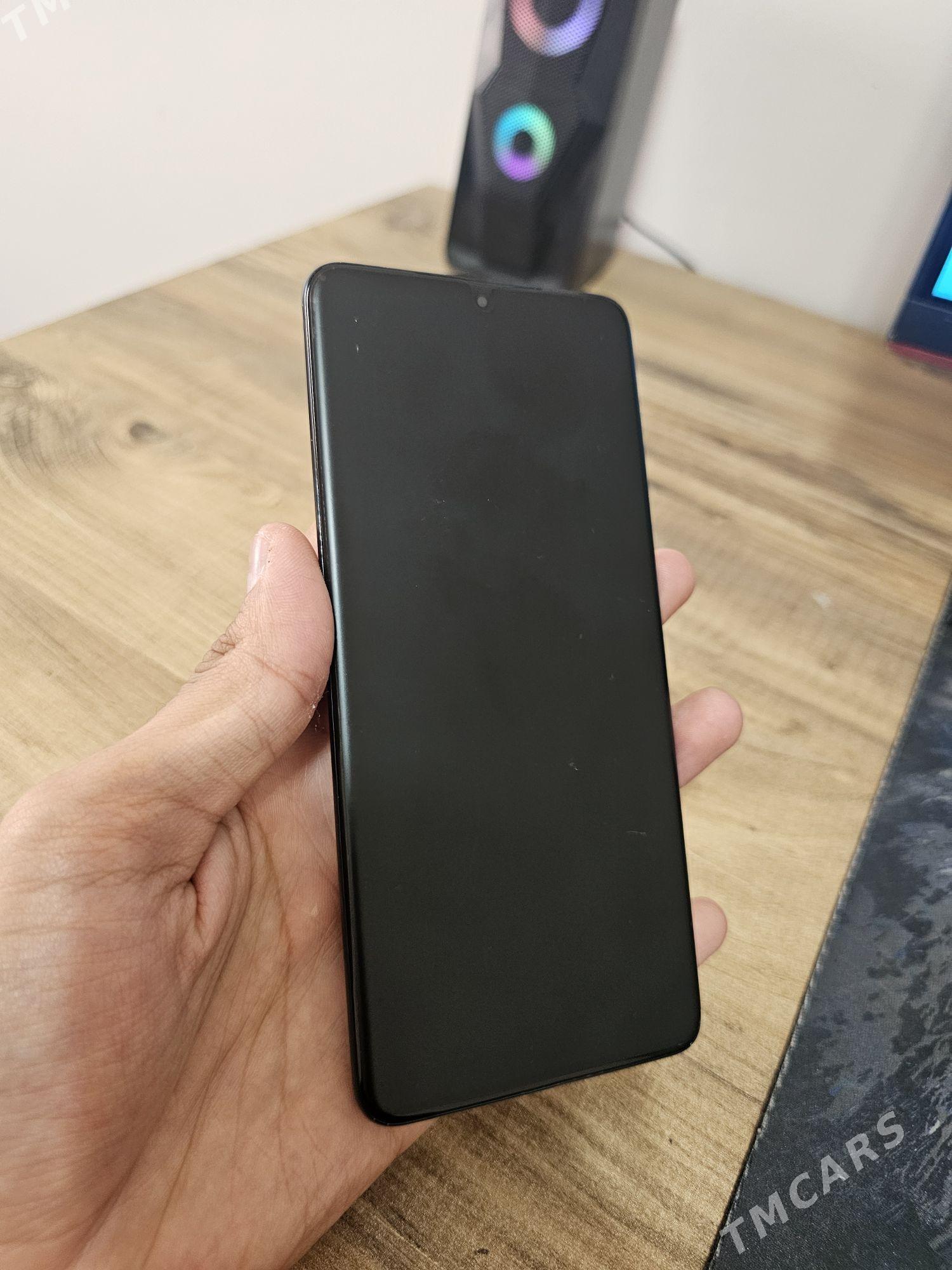 Samsung S20+ - Mary - img 2