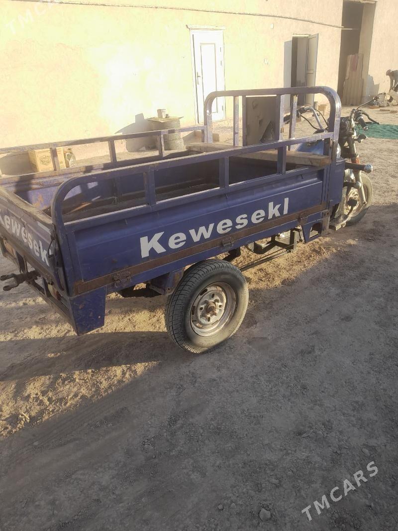 Fekon FK200-14G 2015 - 11 000 TMT - Hojambaz - img 1