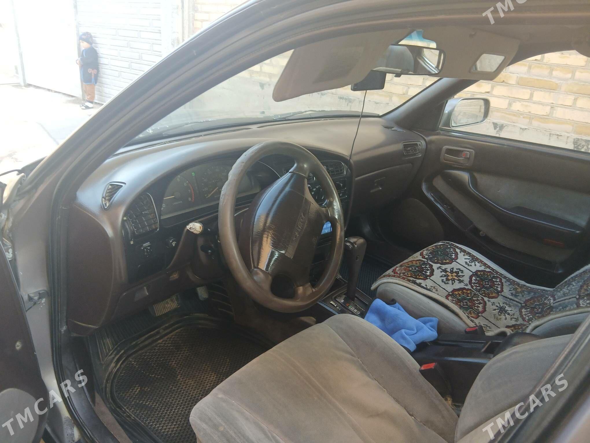 Toyota Camry 1993 - 80 000 TMT - Саят - img 4