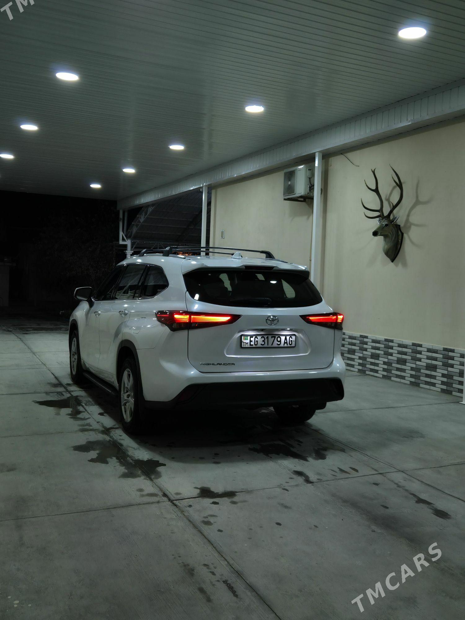 Toyota Highlander 2020 - 470 000 TMT - Aşgabat - img 4