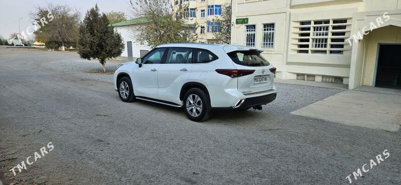 Toyota Highlander 2022 - 580 000 TMT - Aşgabat - img 3