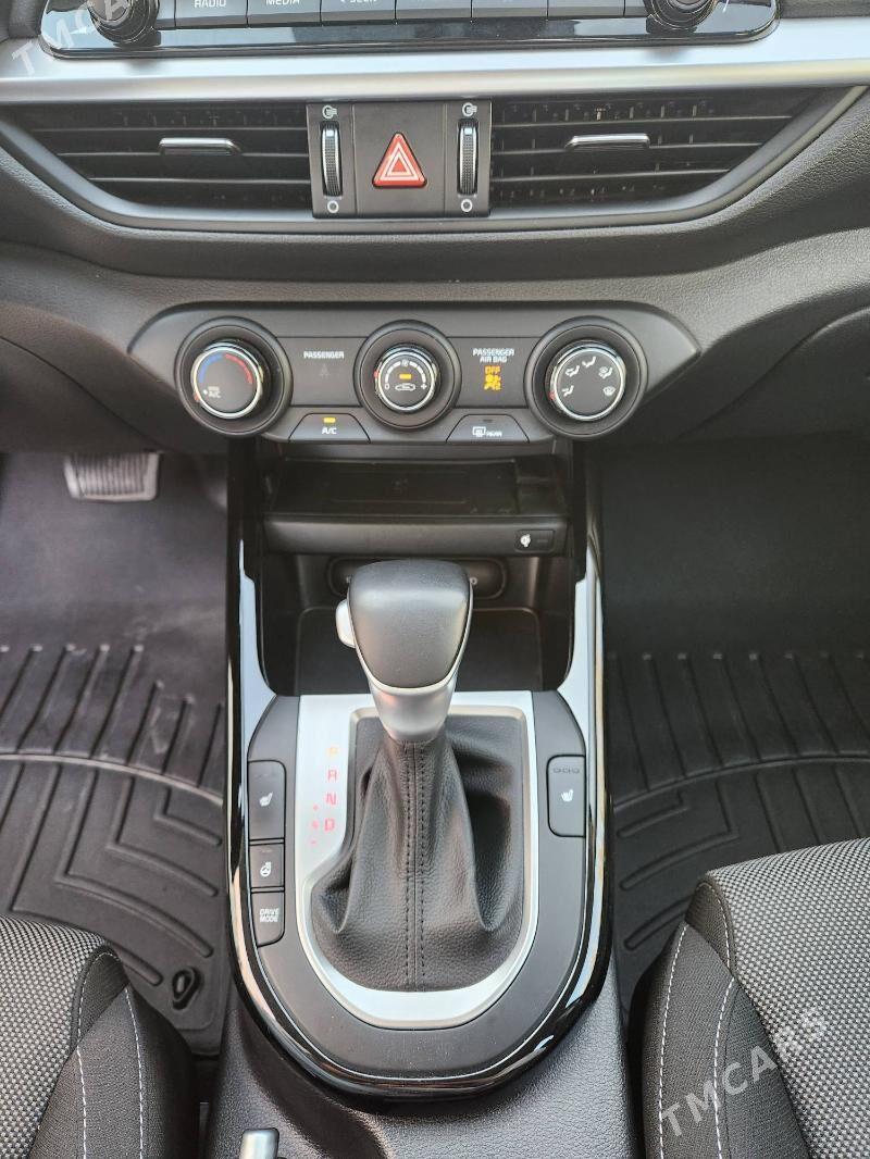 Kia Forte 2022 - 248 000 TMT - Podwoýski köç. (Bitarap Türkmenistan şaýoly) - img 9
