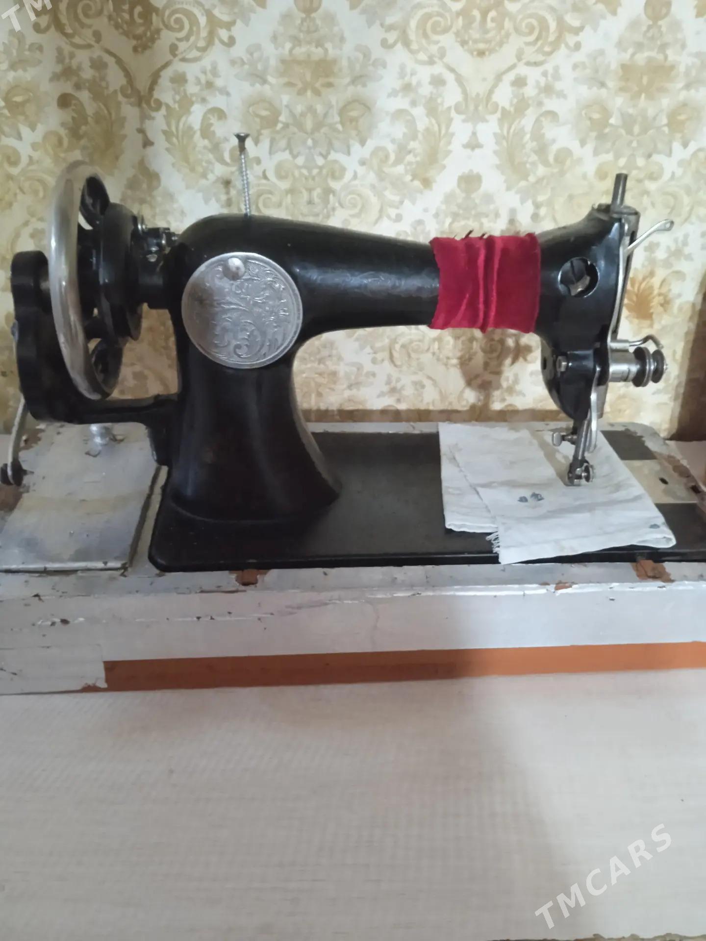 Швейная машинка - Büzmeýin - img 1