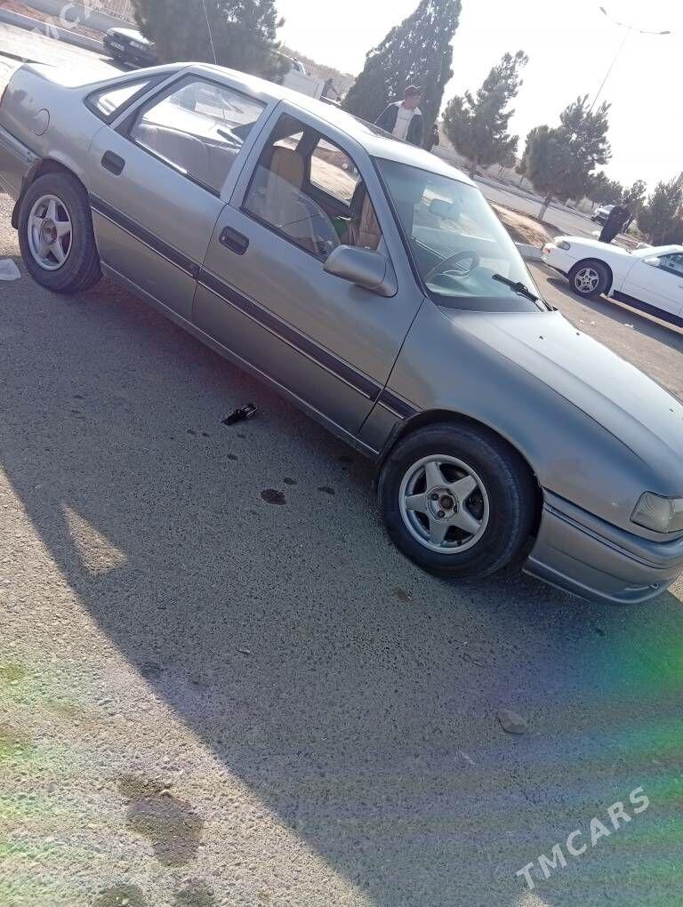 Opel Vectra 1992 - 35 000 TMT - Дянев - img 3