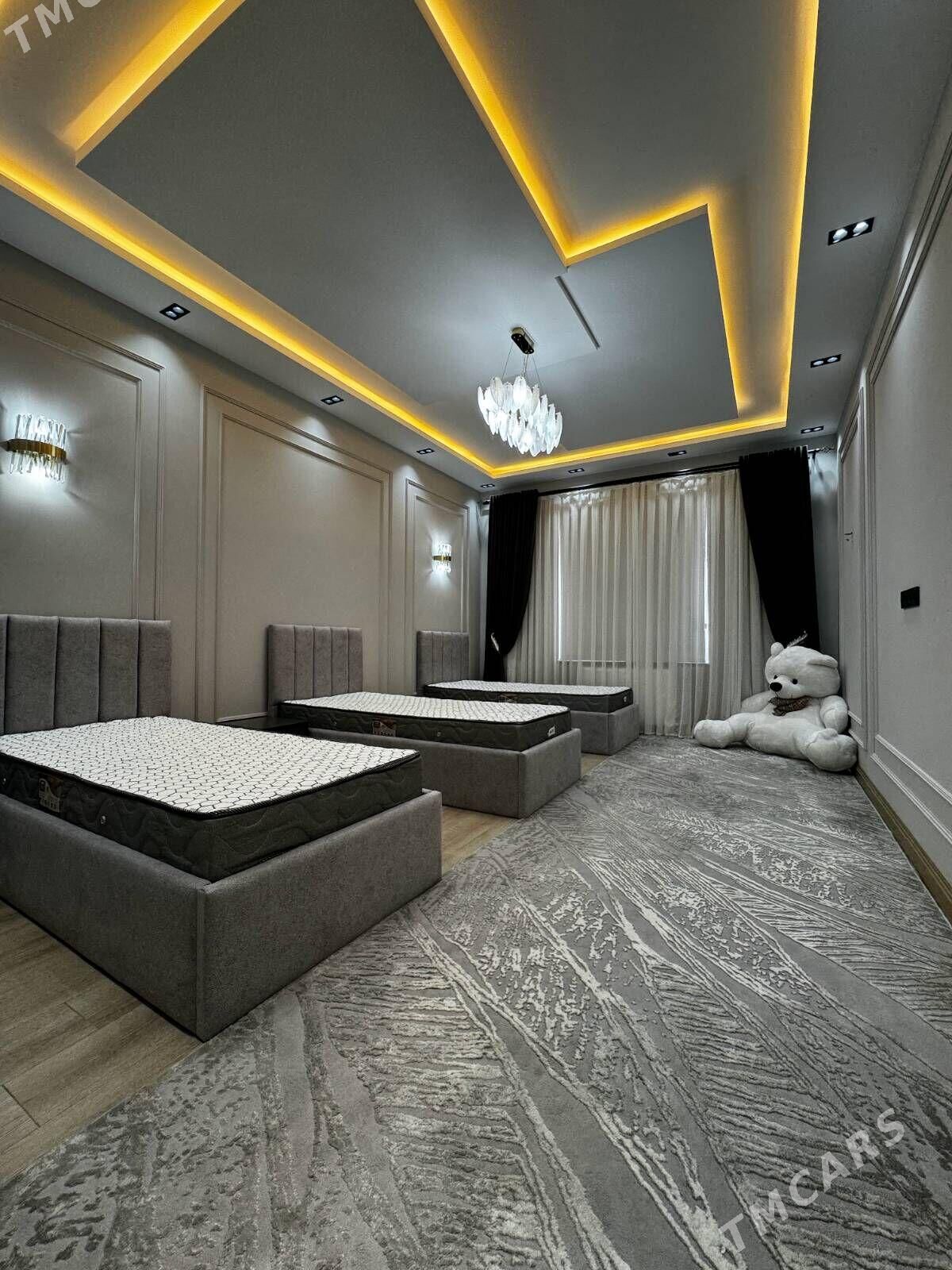 11mkr 4/2et 2kom+ weranda - Ашхабад - img 1