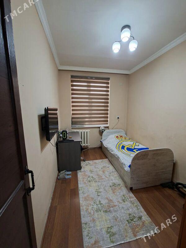 р-н 12 школы 4 х ком на 3 этаж - Aşgabat - img 2