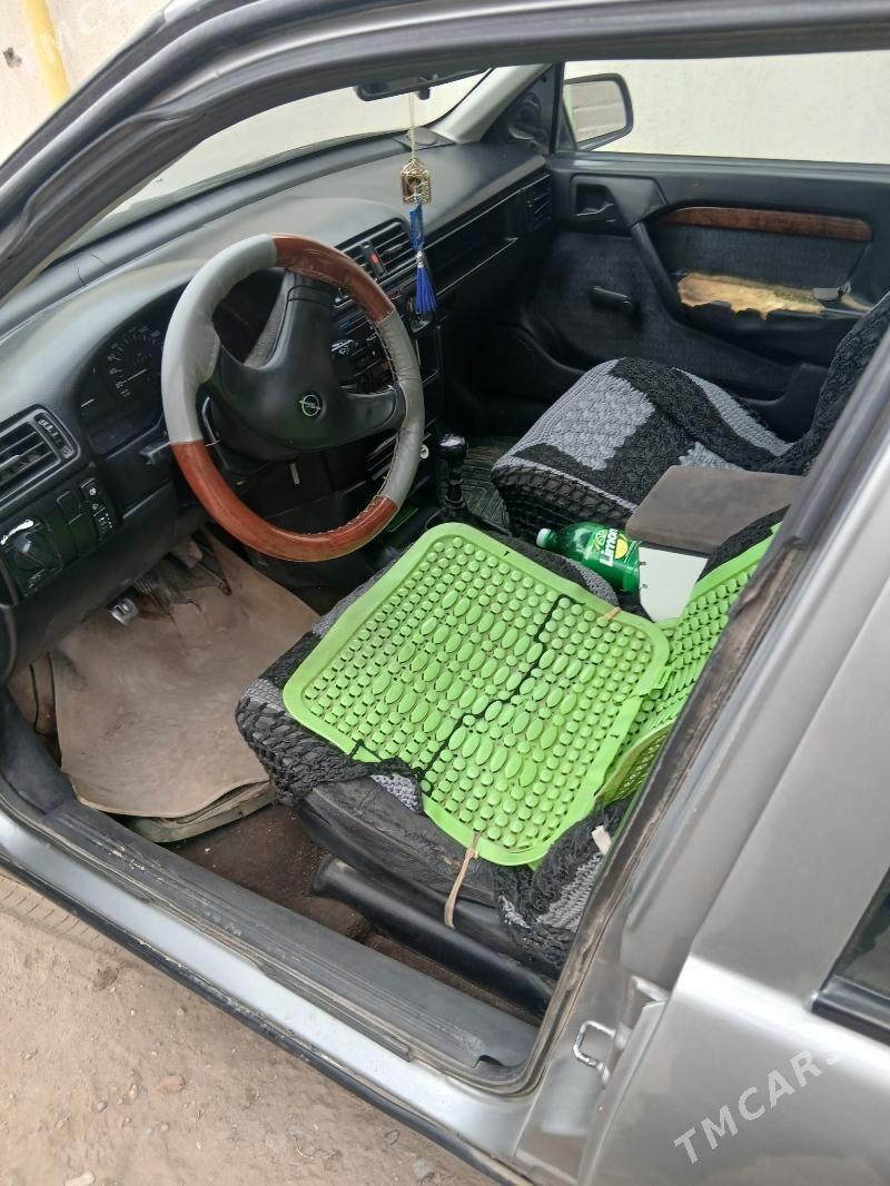 Opel Vectra 1992 - 45 000 TMT - Görogly (Tagta) - img 5
