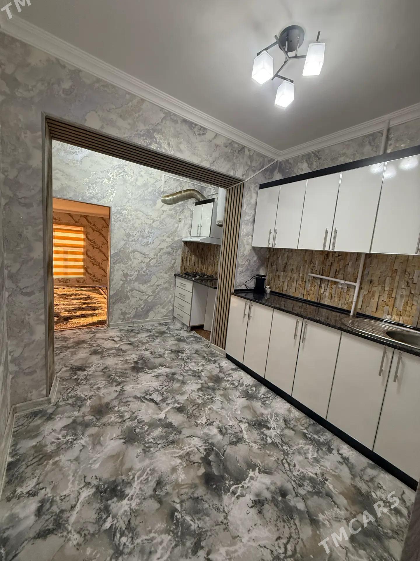 Satlyk Expermentalny - Mary - img 8