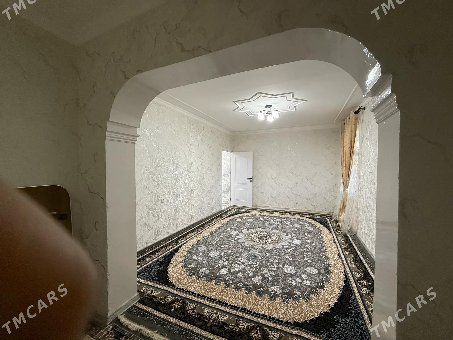 Satlyk Expermentalny - Mary - img 2