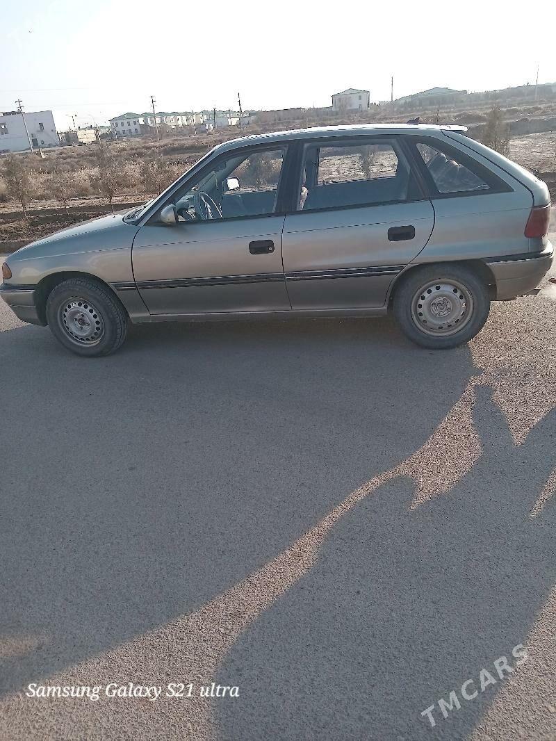 Opel Astra 1993 - 30 000 TMT - Шабатский этрап - img 3