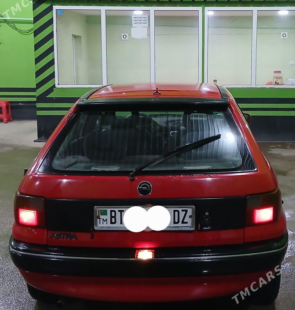 Opel Astra 1993 - 50 000 TMT - Губадаг - img 4