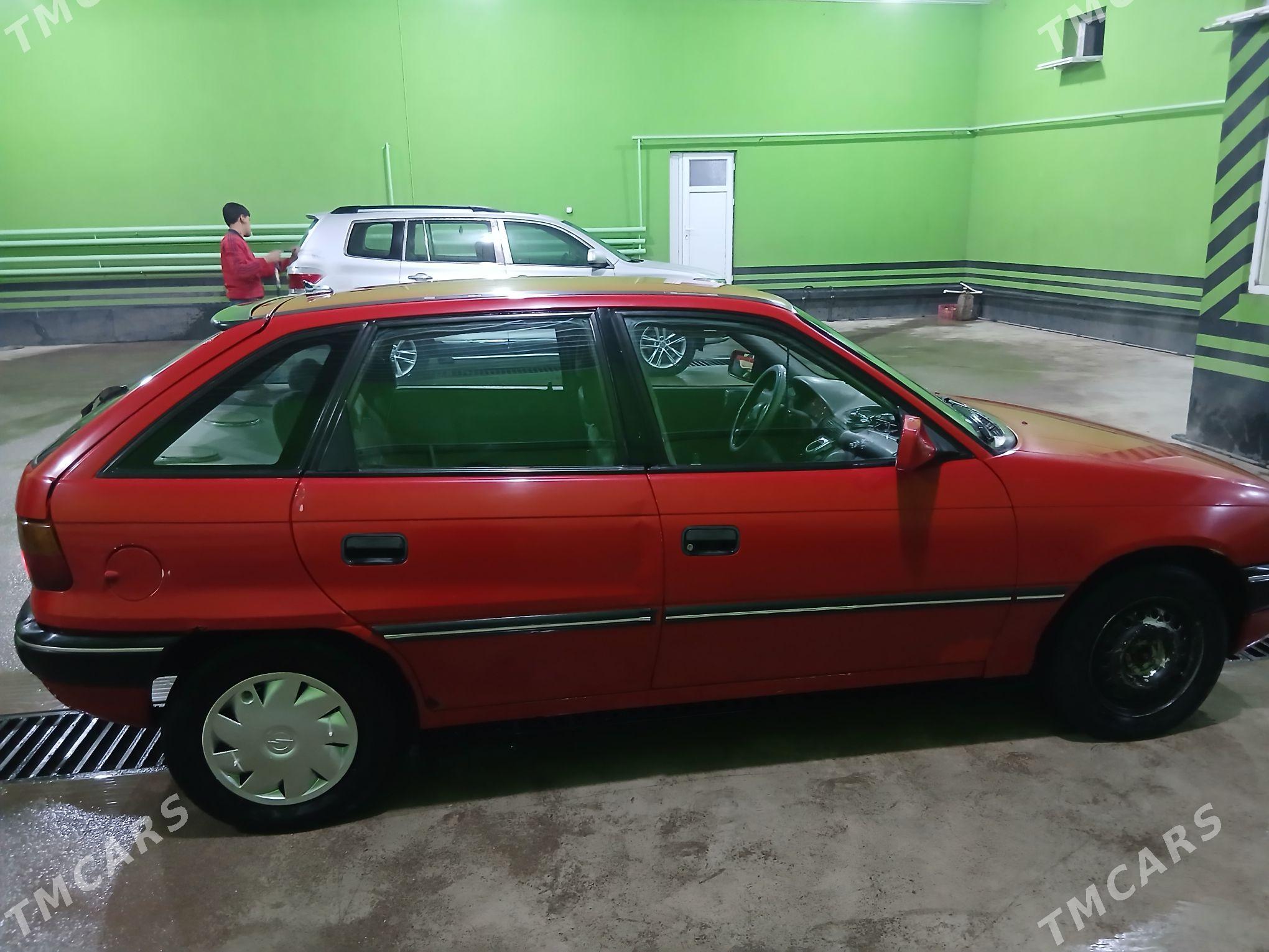 Opel Astra 1993 - 50 000 TMT - Губадаг - img 3