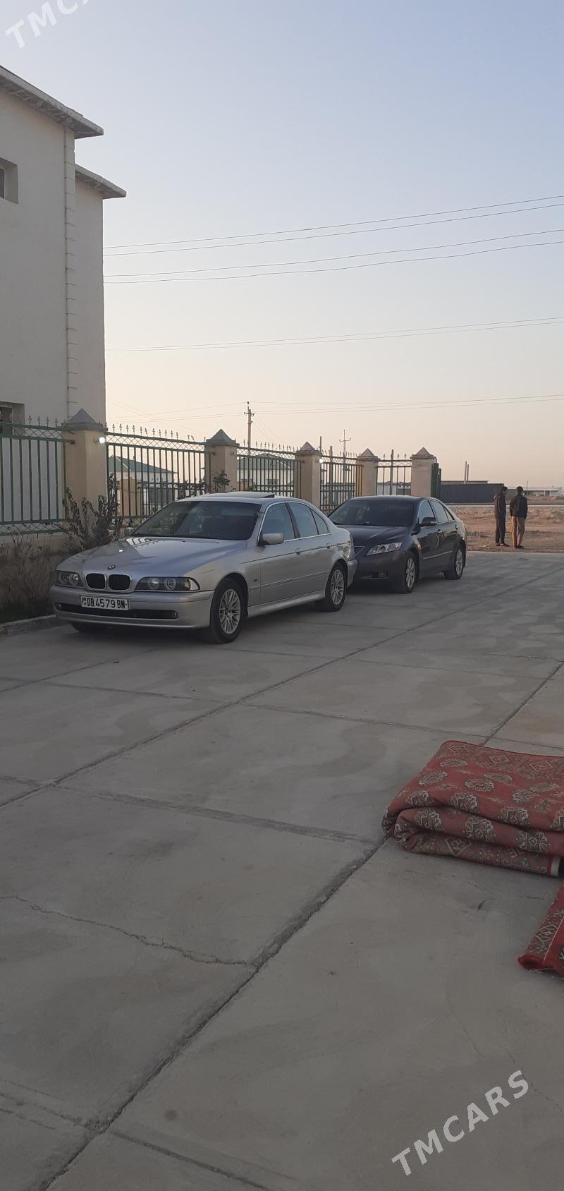 BMW 525 2002 - 125 000 TMT - Балканабат - img 1