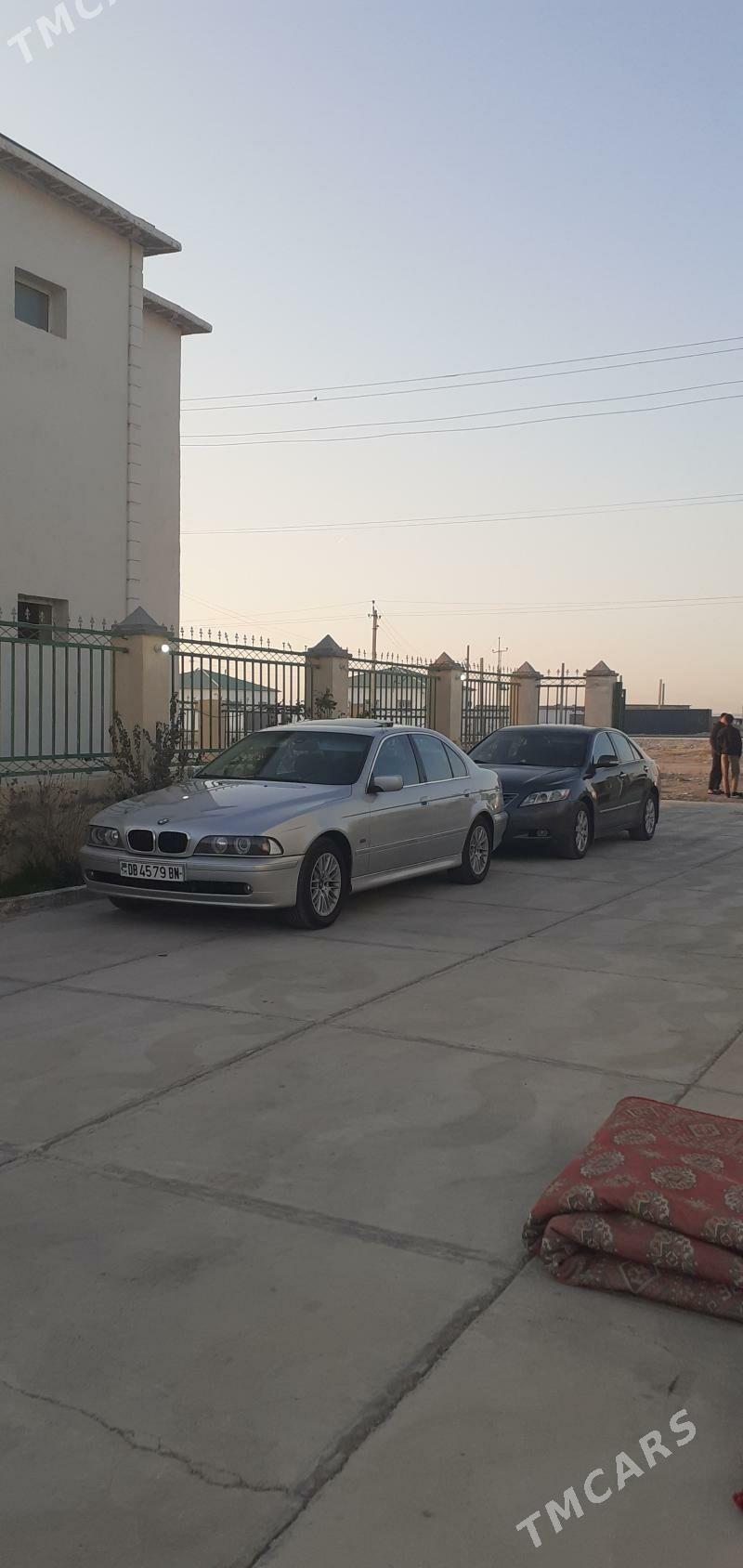 BMW 525 2002 - 125 000 TMT - Балканабат - img 3