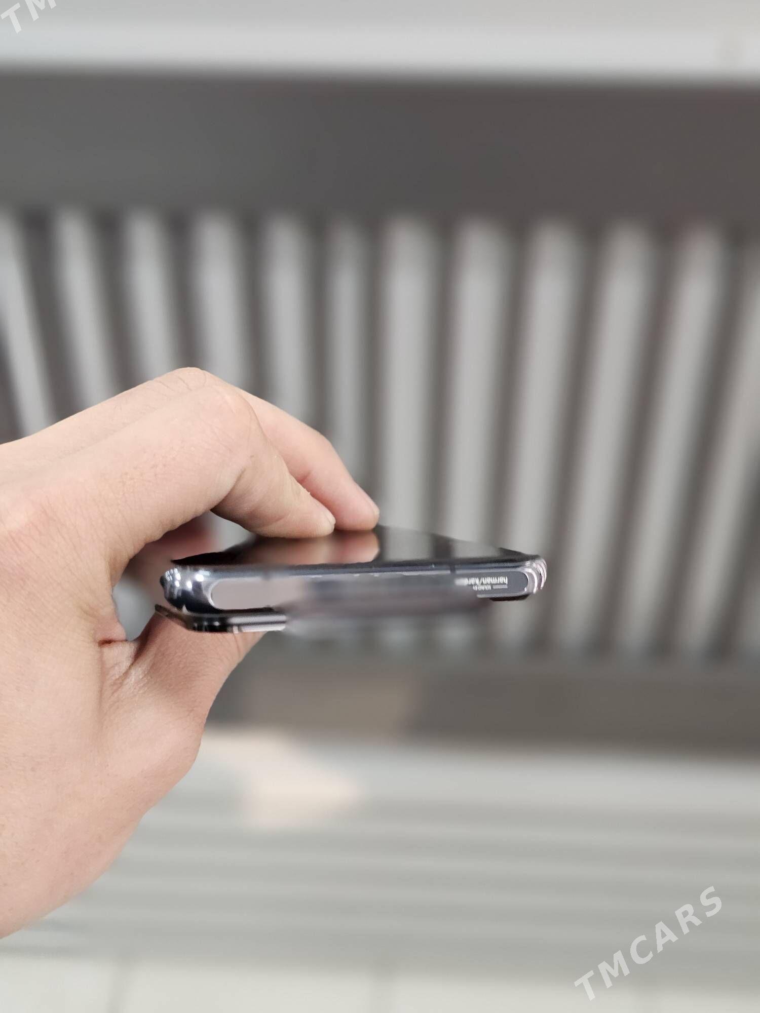 Xiaomi 11 Ultra - Mary - img 7