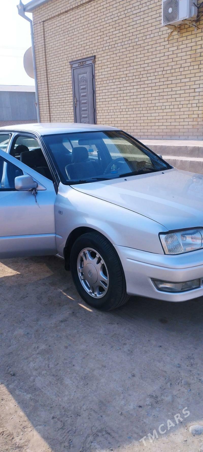 Toyota Vista 1994 - 69 000 TMT - Sakarçäge - img 4