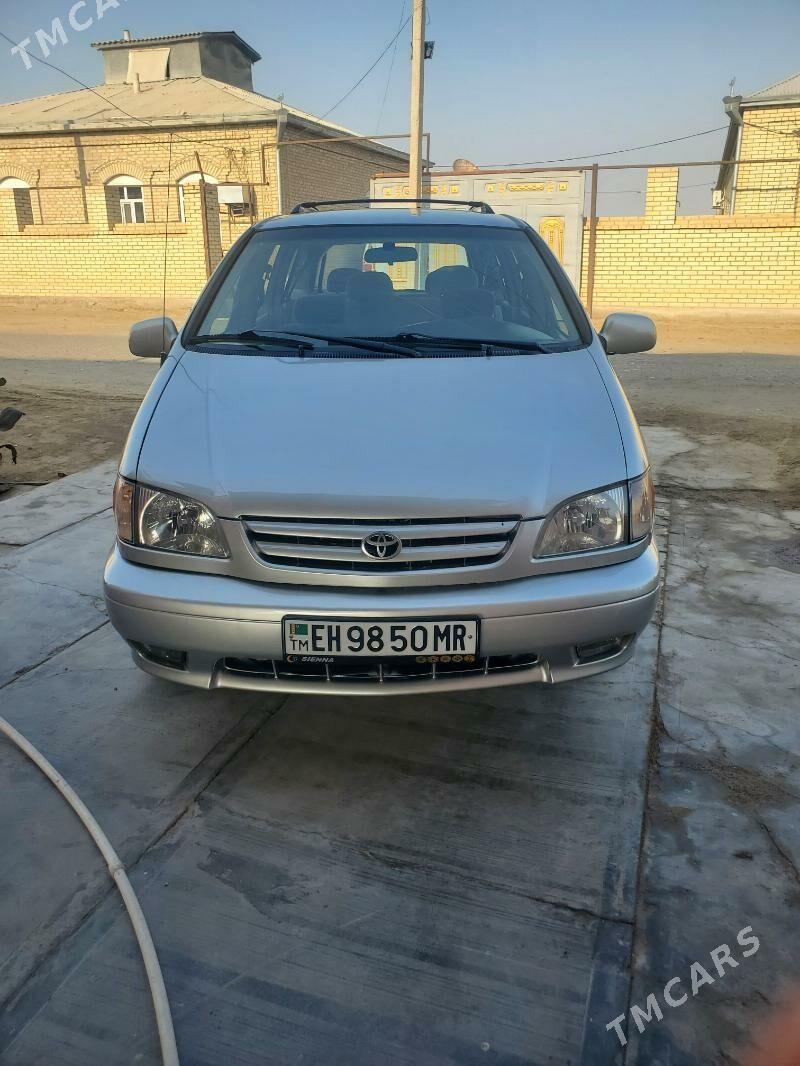 Toyota Sienna 2002 - 190 000 TMT - Mary - img 1