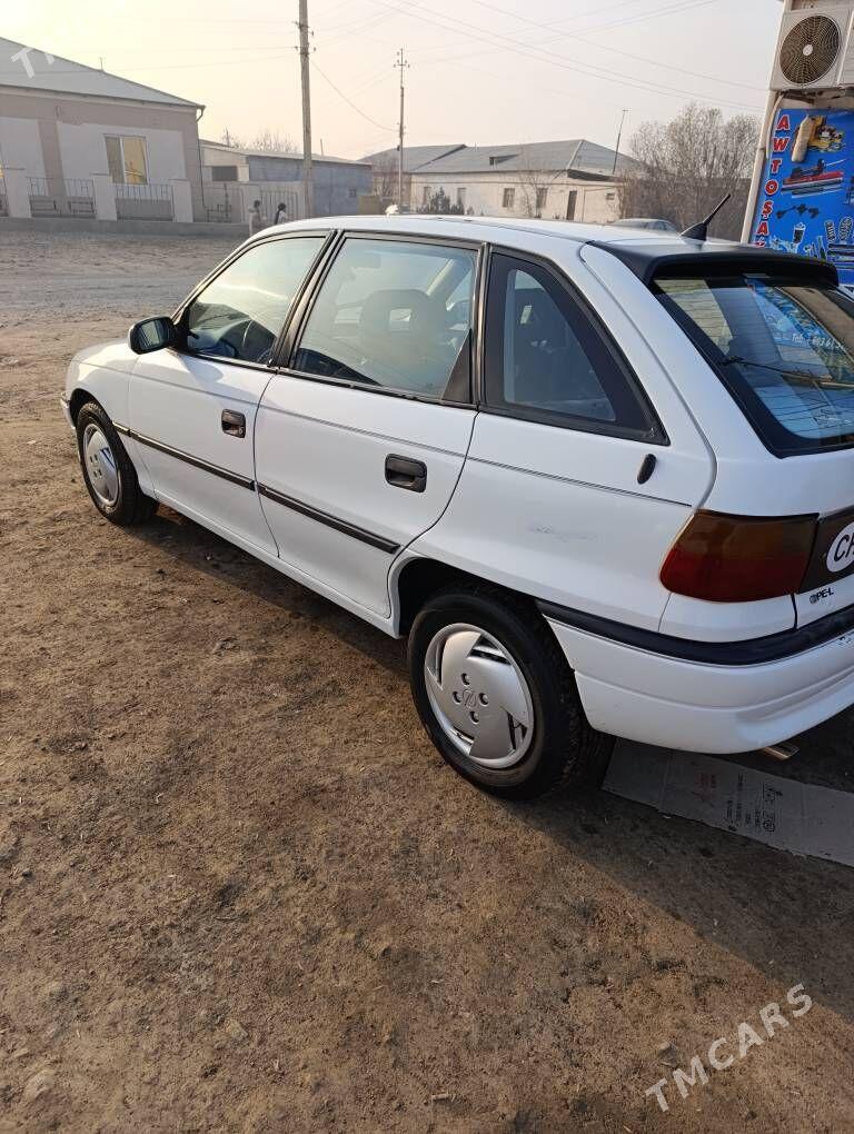 Opel Astra 1993 - 48 000 TMT - Болдумсаз - img 1