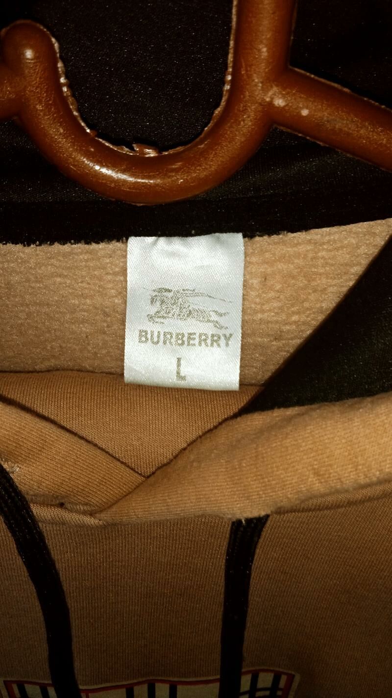 SPORTIVKA  BURBERRY - Aşgabat - img 3