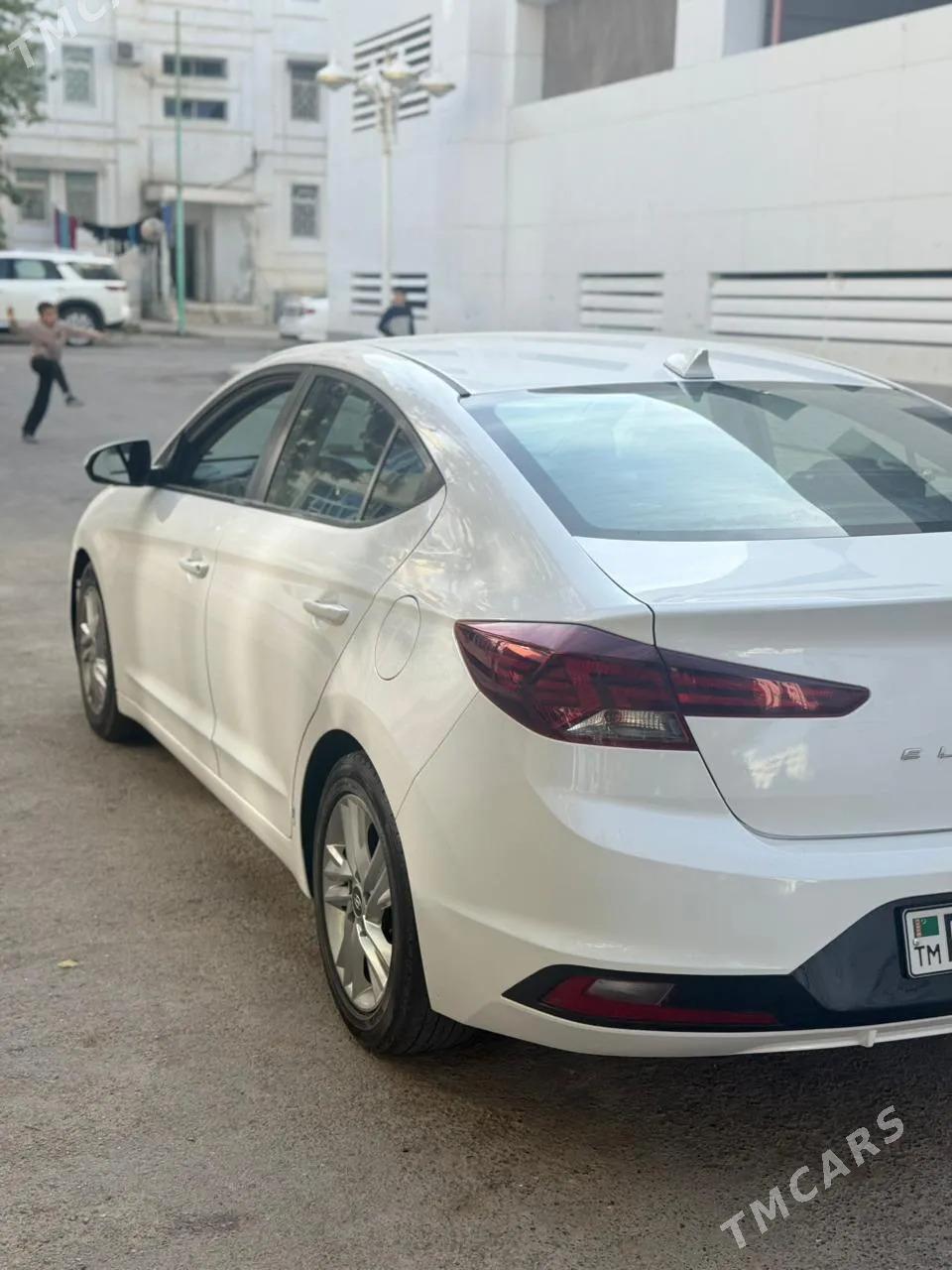 Hyundai Elantra 2020 - 210 000 TMT - Досааф - img 4
