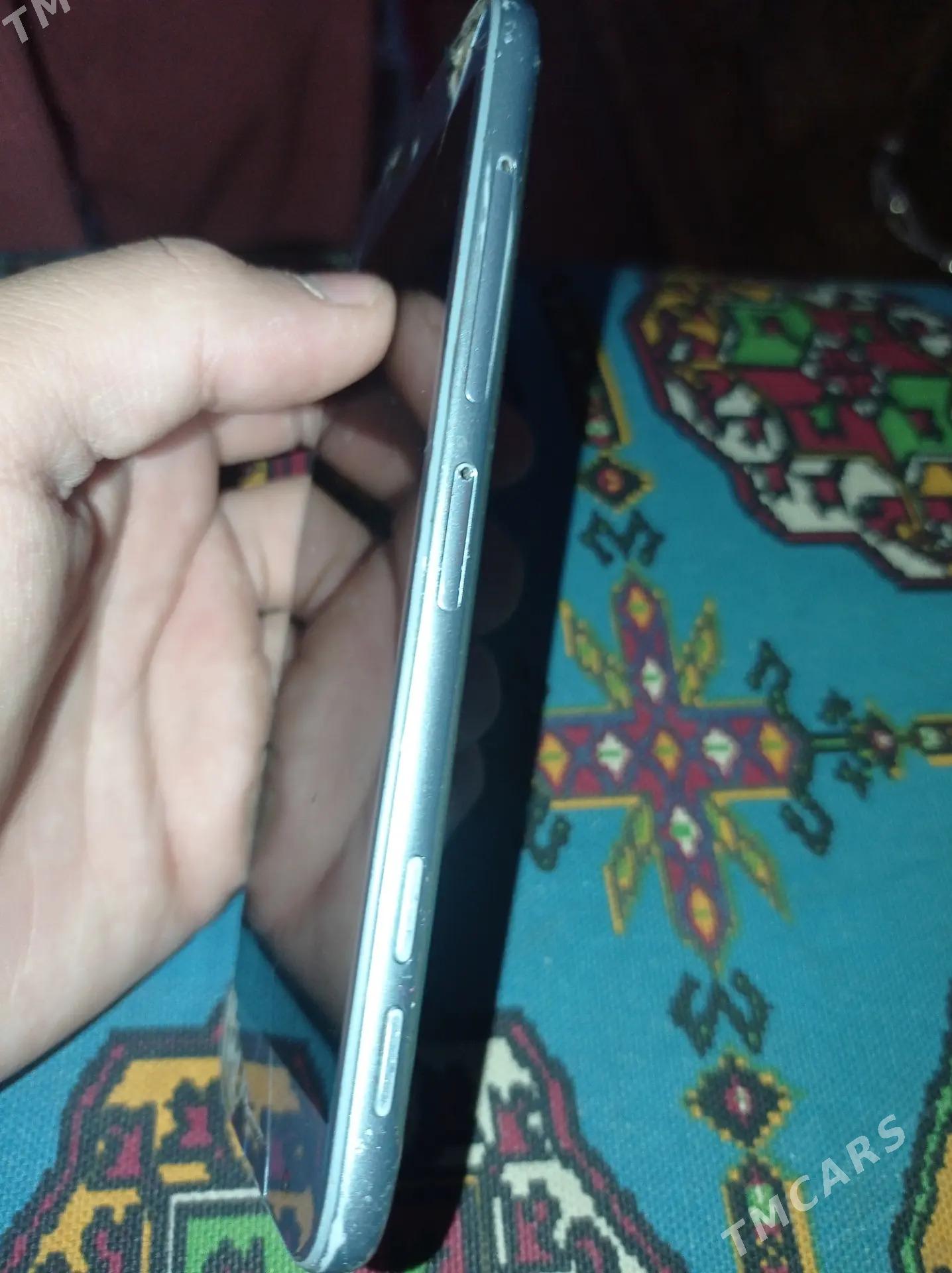 SAMSUNG J3 PRO - Чарджоу - img 2