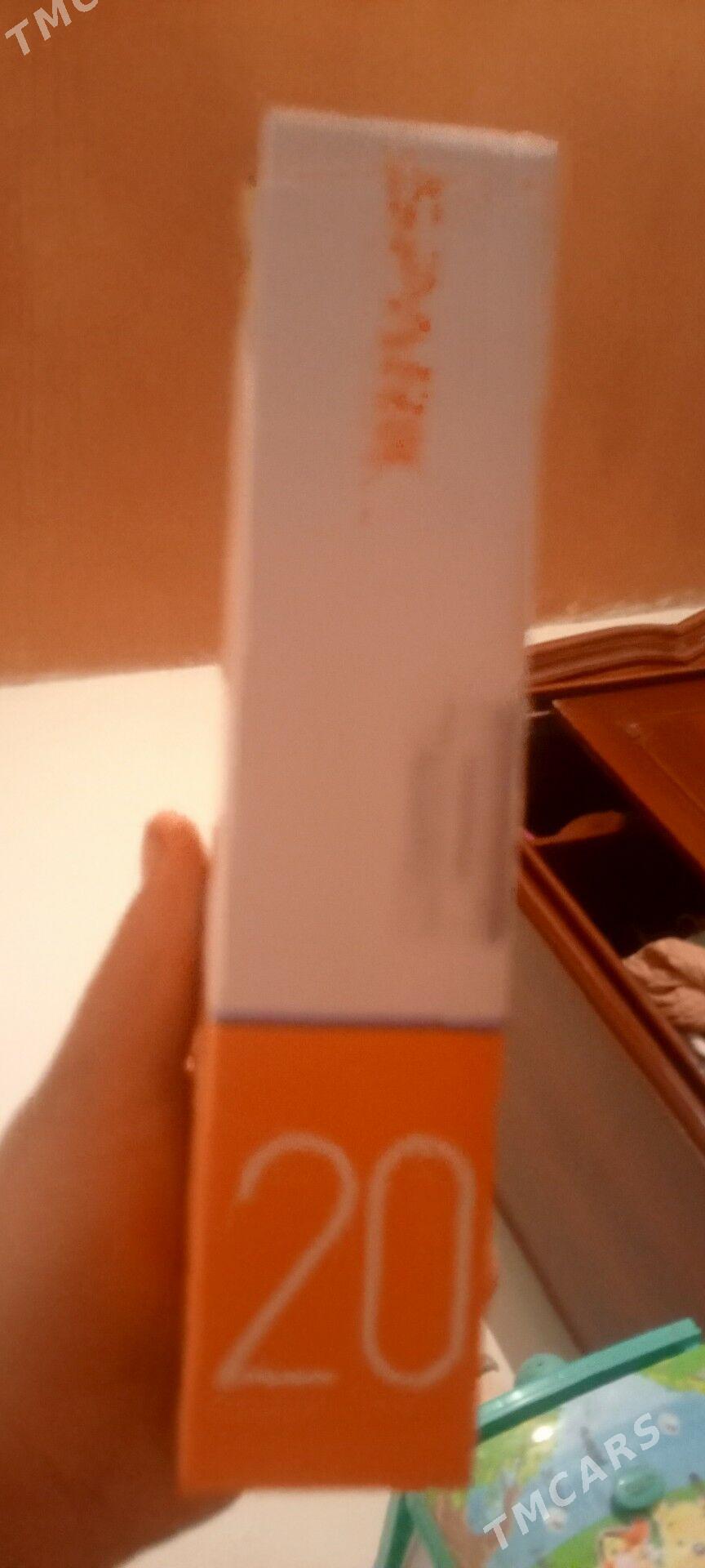 TECNO SPARK 20 - Дянев - img 2