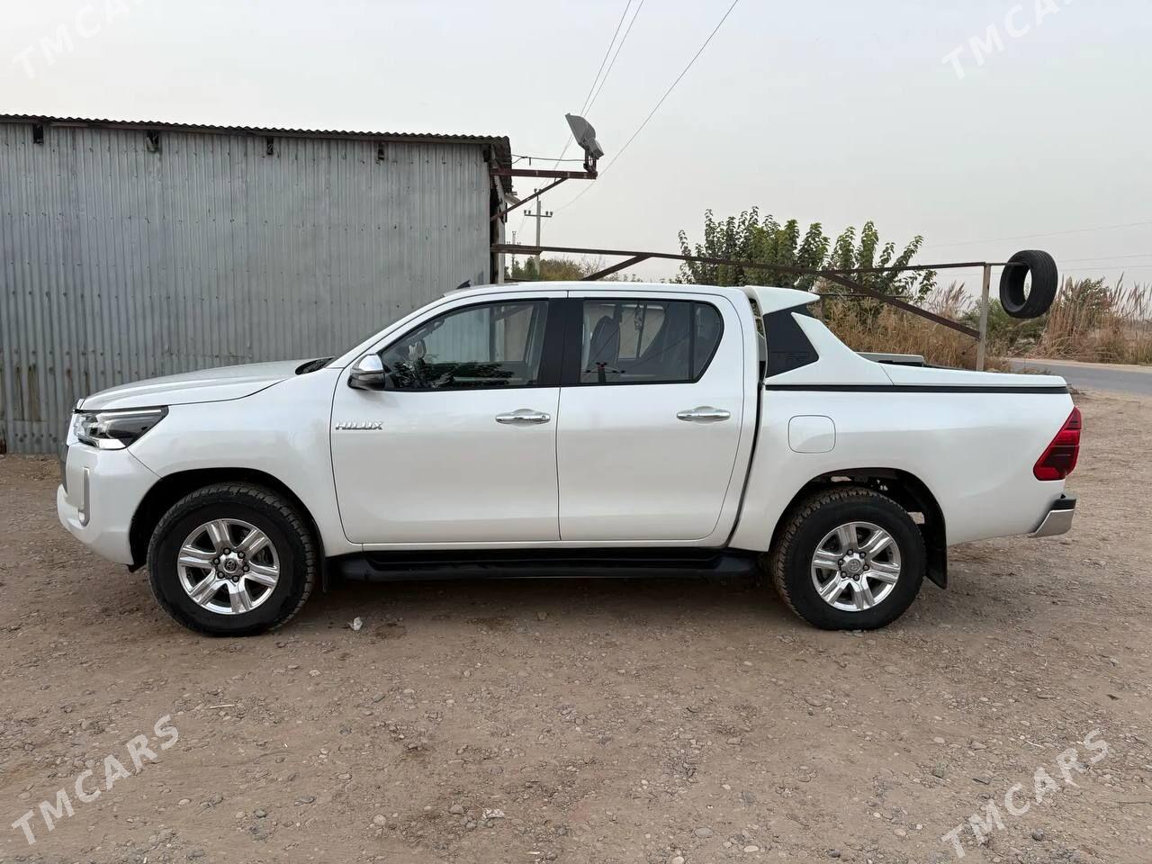 Toyota Hilux 2020 - 540 000 TMT - Тагтабазар - img 7