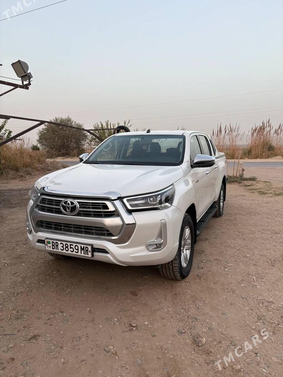 Toyota Hilux 2020 - 540 000 TMT - Тагтабазар - img 1