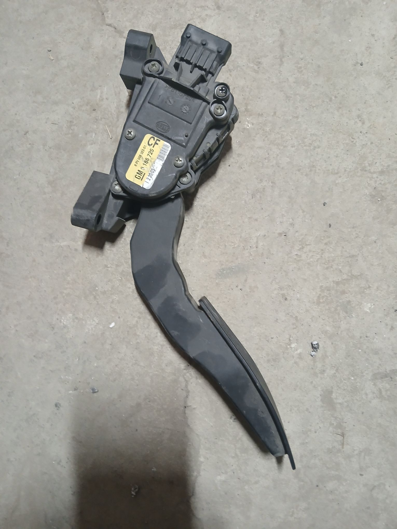 Signum wektra s gaz pedal 400 TMT - Gagarin köç, köne Howa menzili - img 1