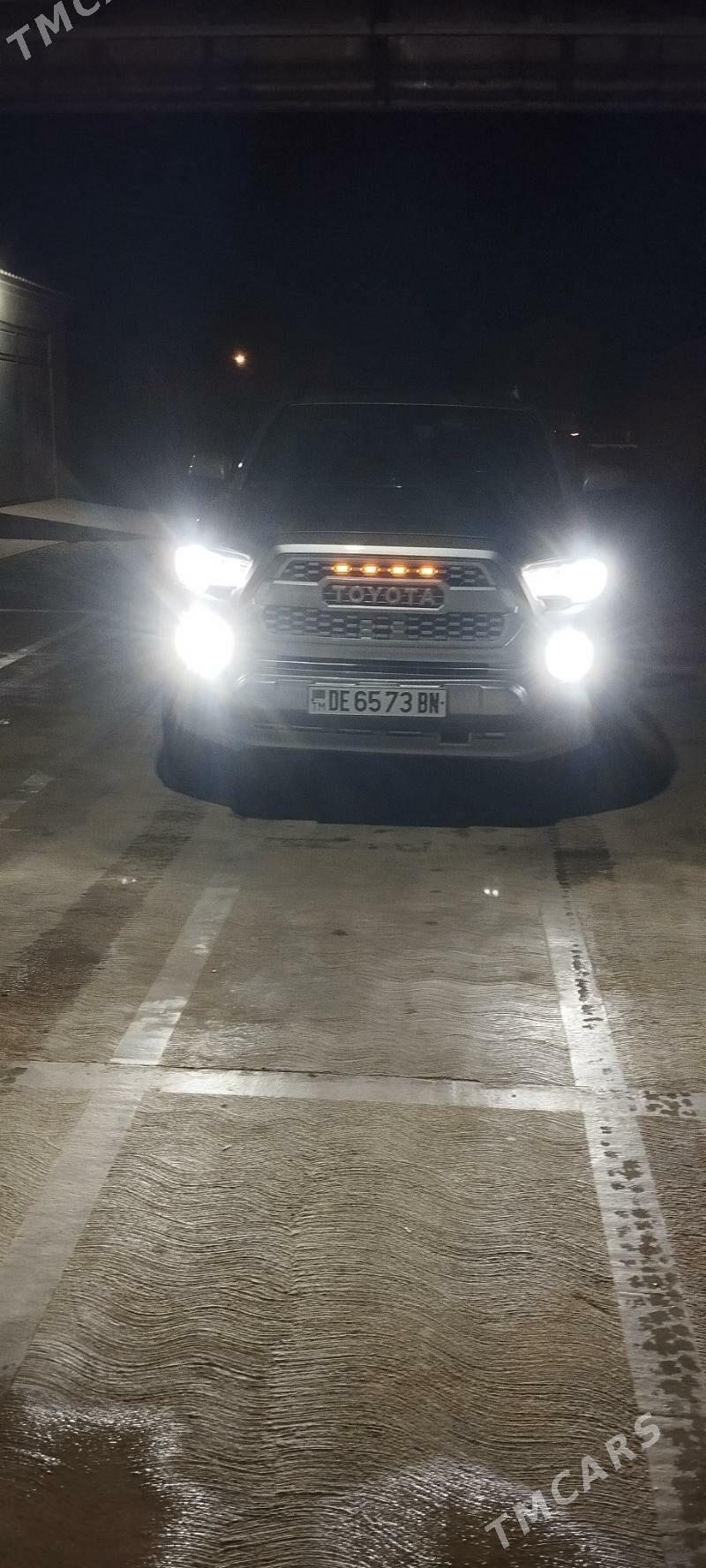 Toyota Tacoma 2016 - 360 000 TMT - Balkanabat - img 1