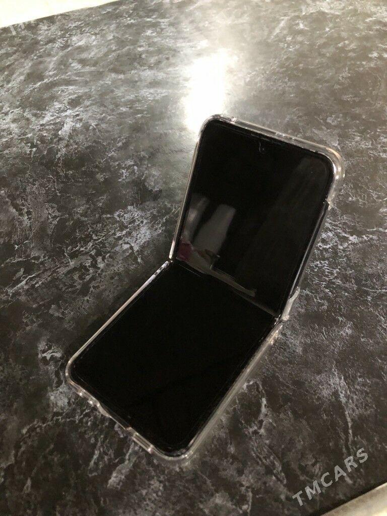 Z flip 4 - Balkanabat - img 4