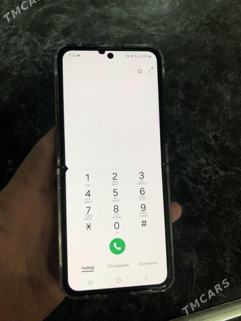 Z flip 4 - Балканабат - img 1
