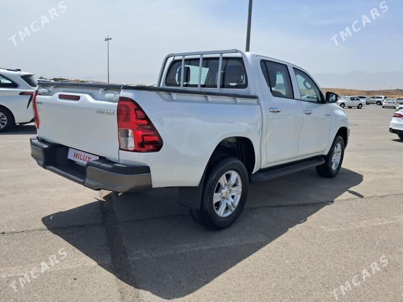 Toyota Hilux 2025 - 610 000 TMT - Ашхабад - img 3