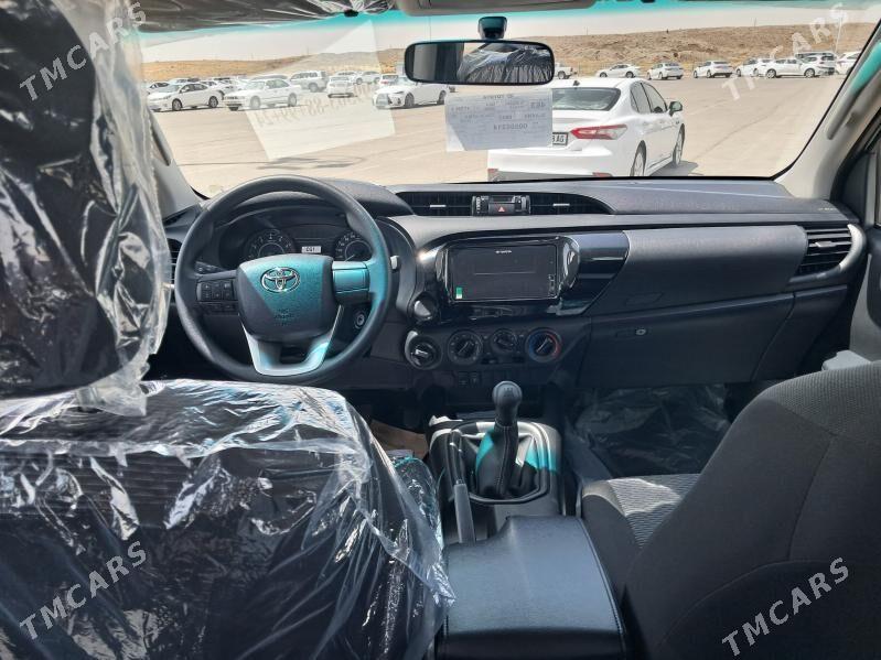Toyota Hilux 2025 - 610 000 TMT - Ашхабад - img 5