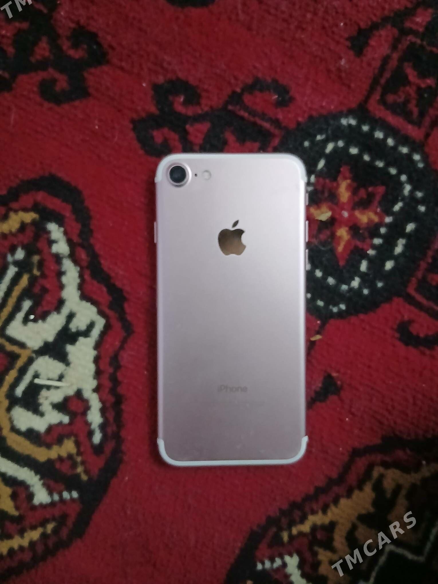 IPhone 7 - Гурбансолтан Едже - img 2