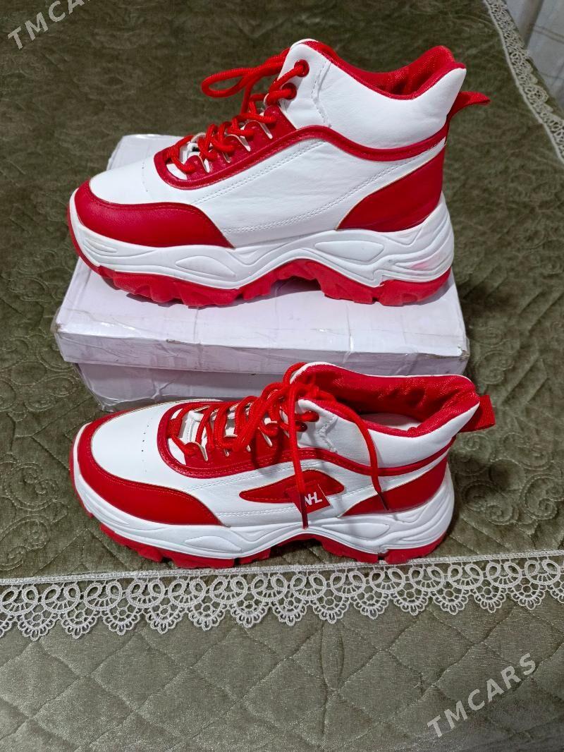 красовки - Türkmenabat - img 1