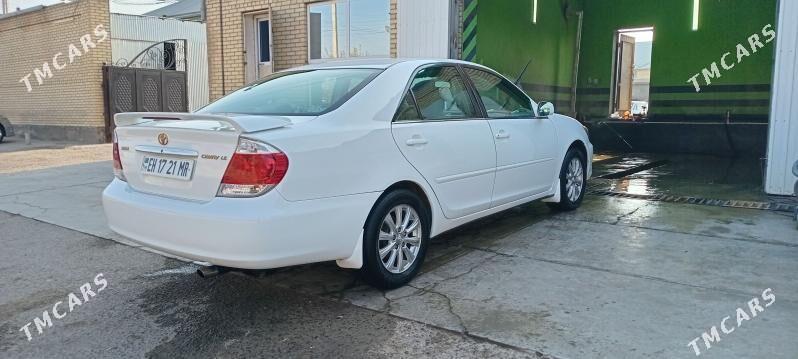 Toyota Camry 2004 - 171 000 TMT - Mary - img 4