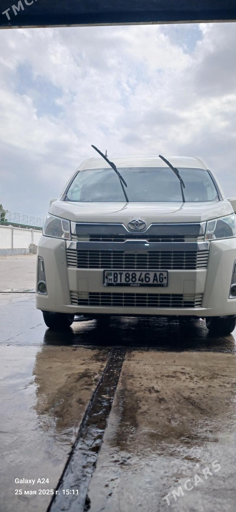 Toyota Hiace 2019 - 670 000 TMT - Büzmeýin - img 1