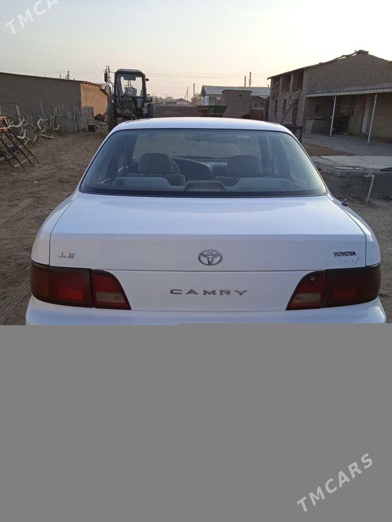 Toyota Camry 1995 - 100 000 TMT - Oguz han - img 4