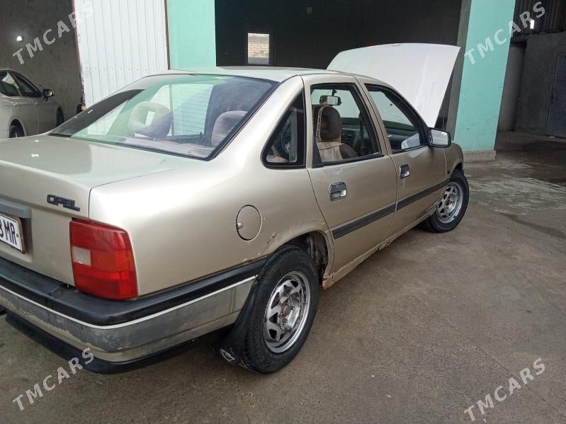 Opel Vectra 1992 - 36 000 TMT - Мары - img 1