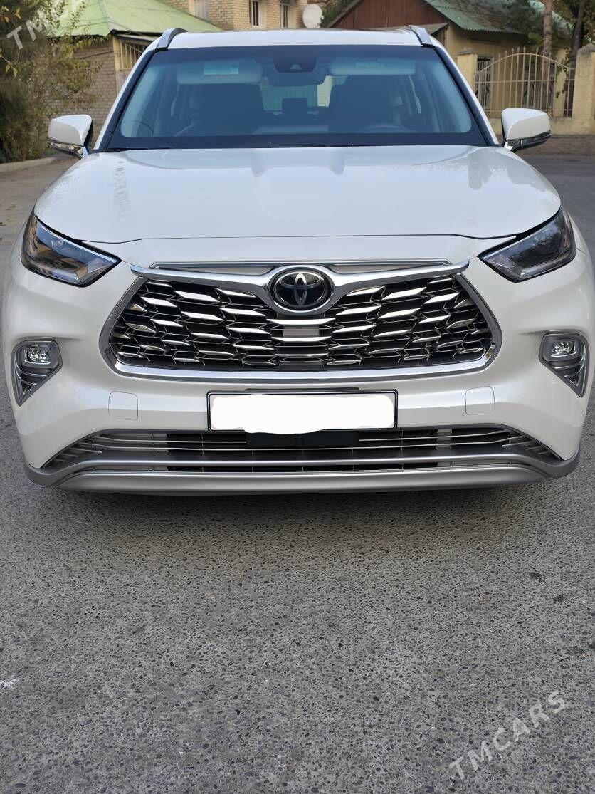 Toyota Highlander 2021 - 607 000 TMT - Ашхабад - img 1