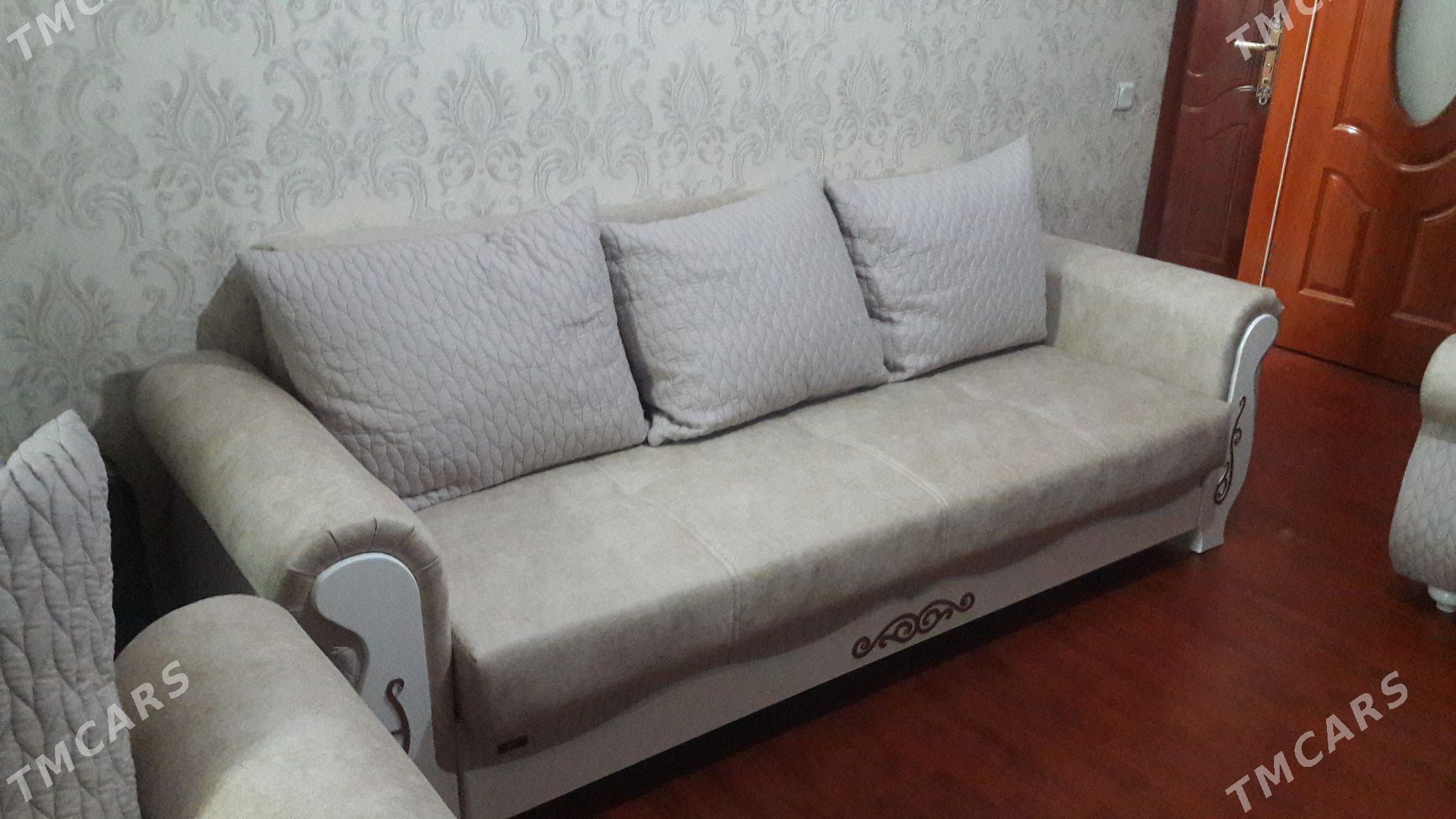 Продаю диван + 2 кресла (раскл - 9 мкр - img 1