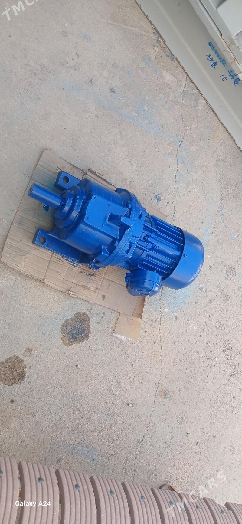 MOTOR+REDUKTOR 0.75 KW - Балканабат - img 3