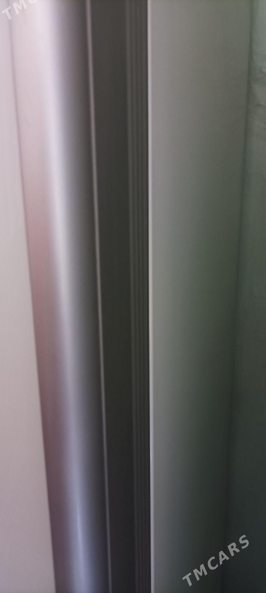 холодильник Hitachi - Мары - img 1