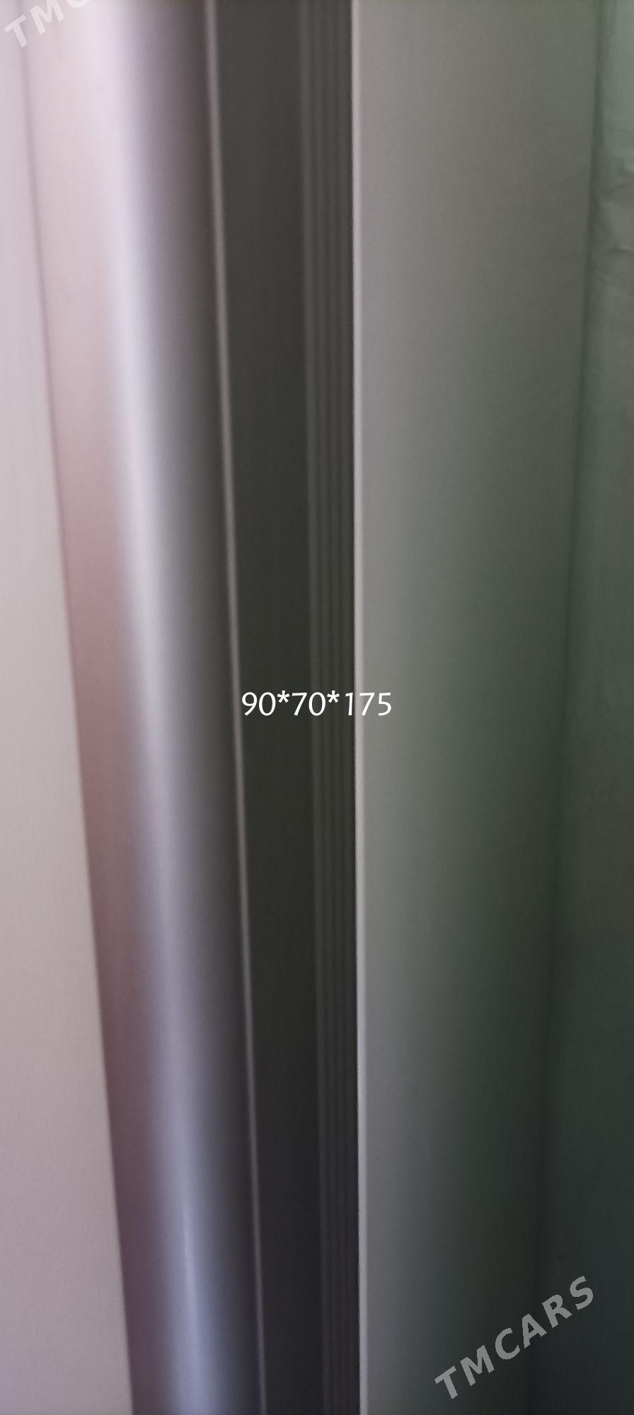 холодильник Hitachi - Мары - img 2