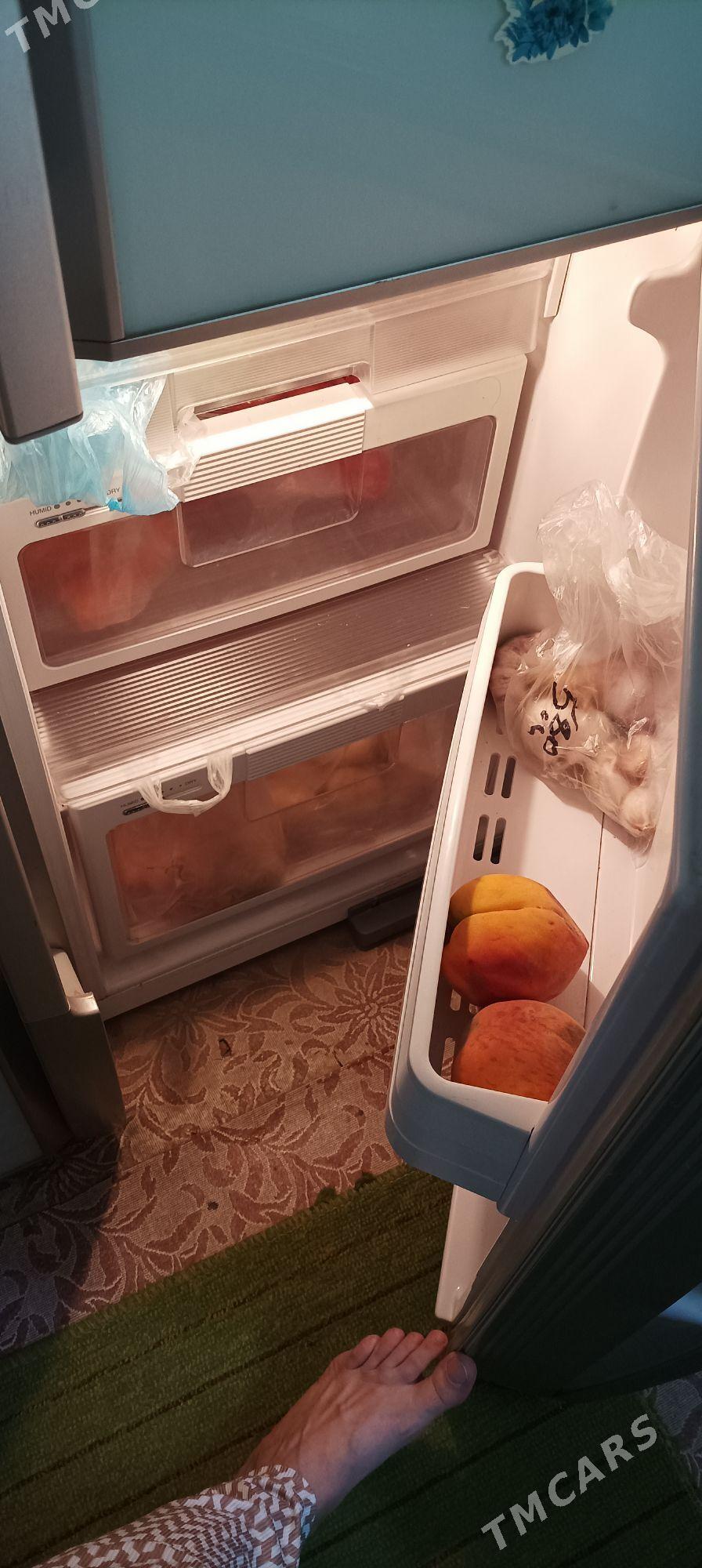 холодильник Hitachi - Мары - img 6