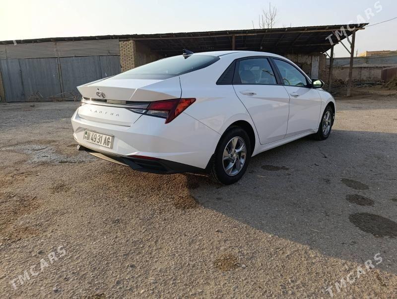 Hyundai Elantra 2022 - 250 000 TMT - Aşgabat - img 2
