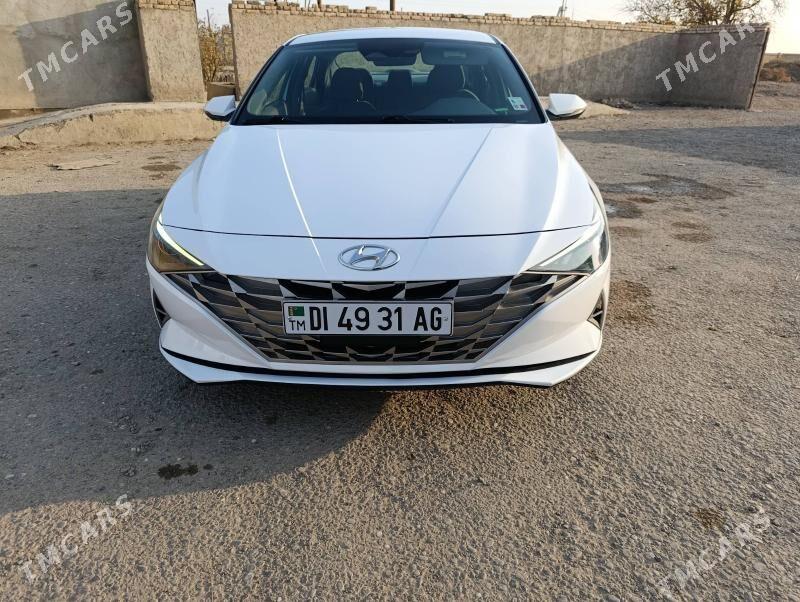 Hyundai Elantra 2022 - 250 000 TMT - Aşgabat - img 8